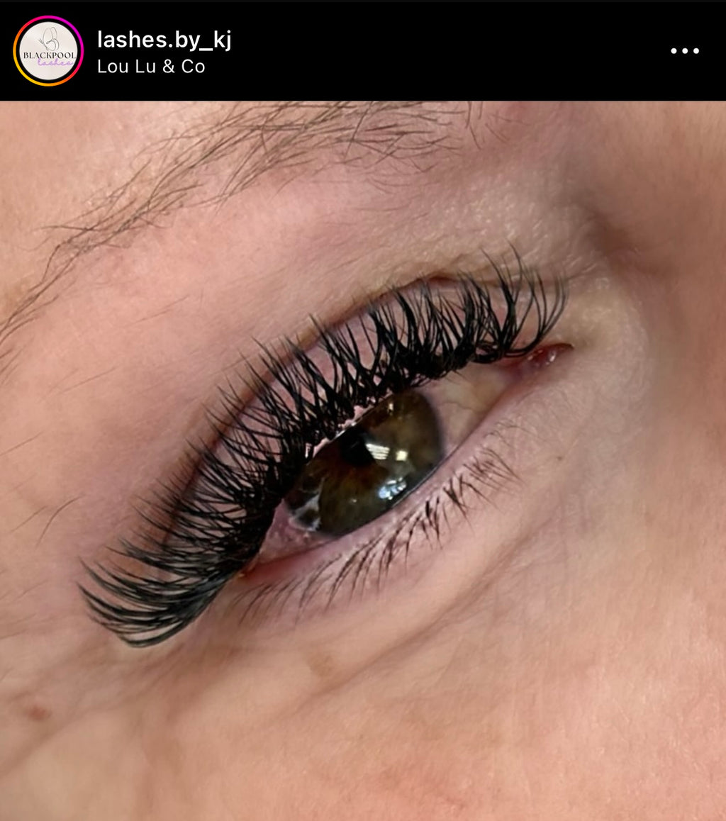 YY lashes - Paisleys Beauty Room